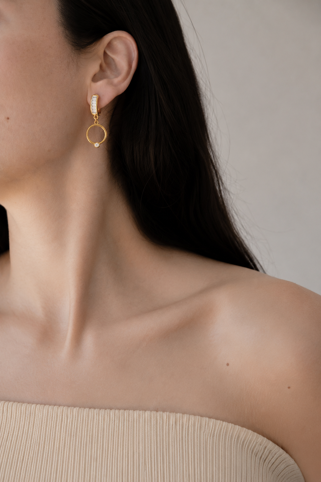 Noemie Circle Earring